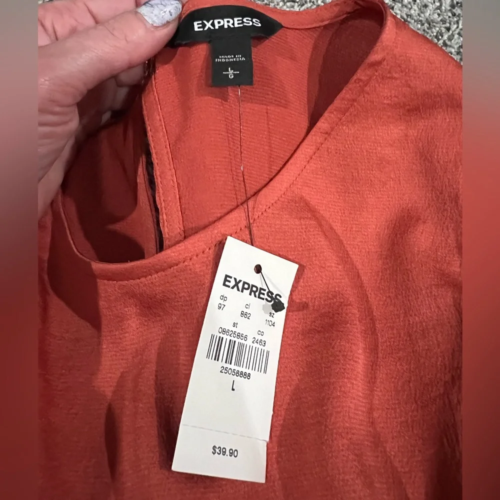 Express blouse NWT - Picture 3 of 5